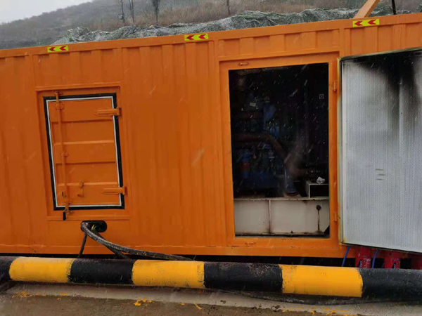 定边发电机出租 柴油发电机组电压低报警怎么办？