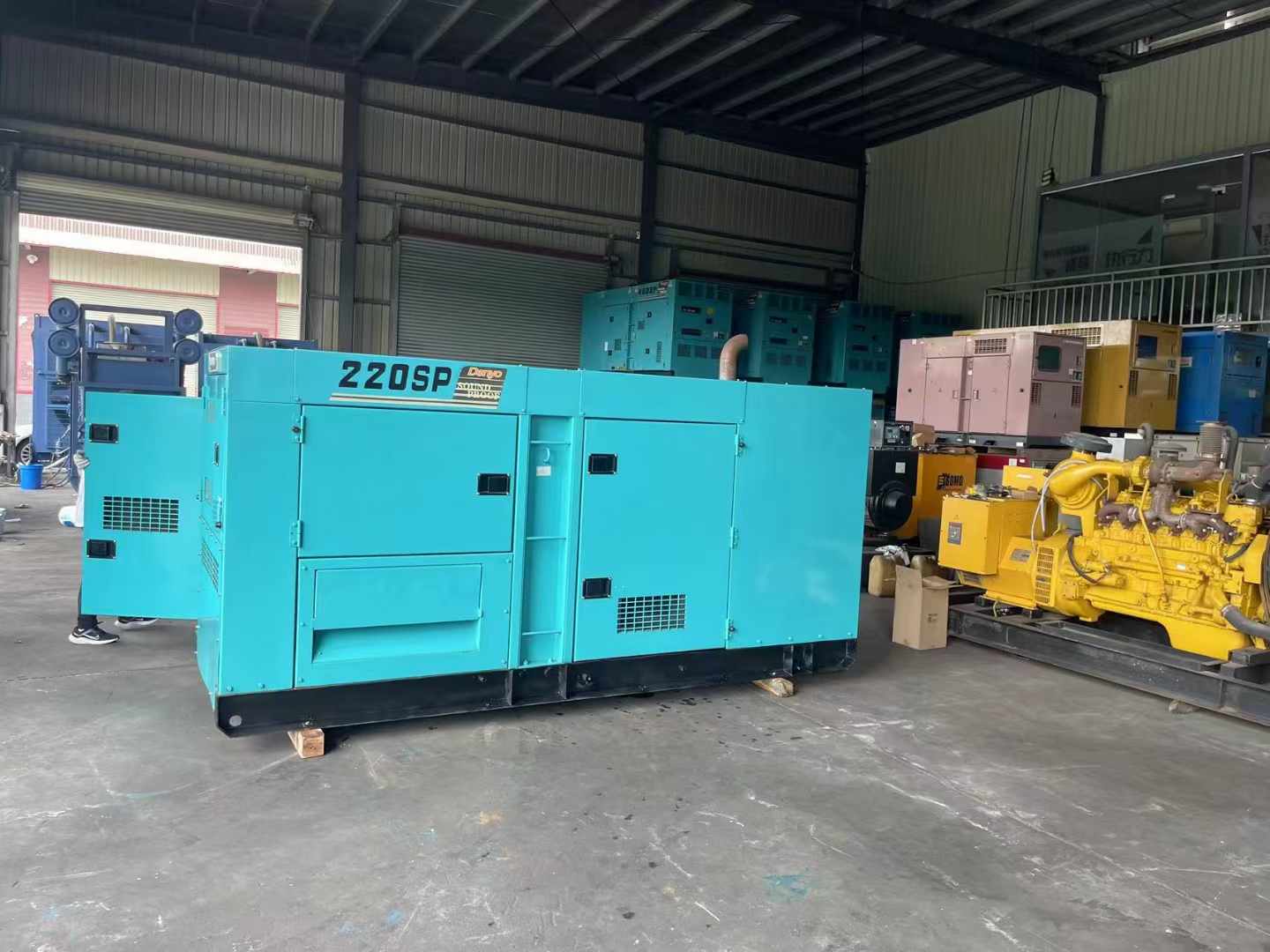 定边800kW 柴油发电机的输出电流波动范围是多少？