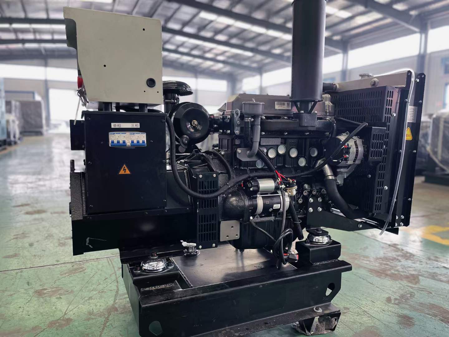 定边如何降低电感性负载对发电机的影响？