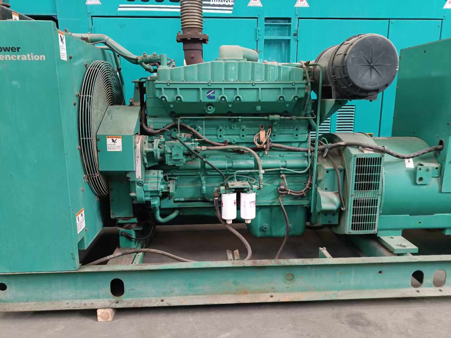 定边过载会对 600kW 柴油发电机组造成哪些损害？