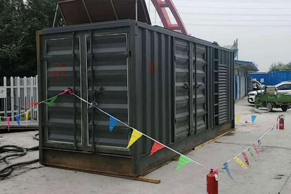 定边发电机租赁空气滤清器多久更换一次？