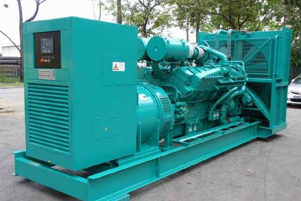 定边柴油发电机组电压不稳定怎样维修？