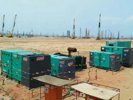 定边如何检查和清洗空气滤清器？